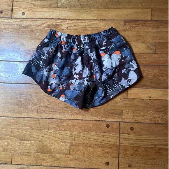 Lululemon Go The Distance Short Reversible - Picture 14 of 14